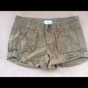 American Eagle Outfitter Green Shorts